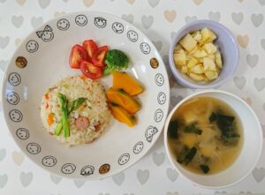 bữa ăn dinh dưỡng cho bé
