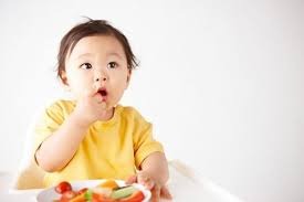 cách làm các món ăn vặt cho bé 8 tháng