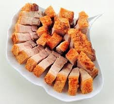 chế biến món ăn từ thịt lợn