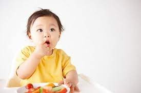 dinh dưỡng cho bé 9-10 tháng tuổi